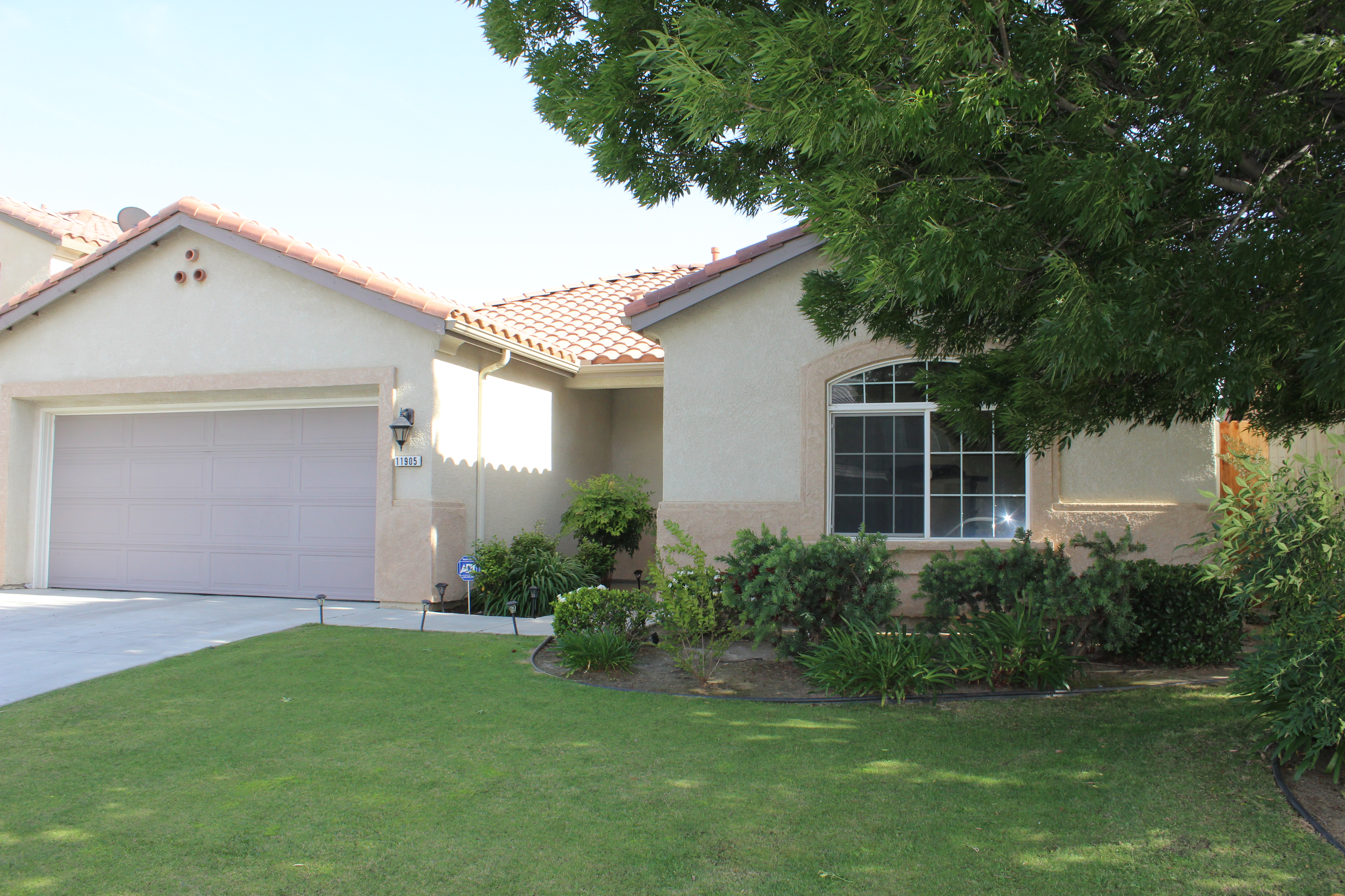 1450 11905 Nebula Ct. Bakersfield, CA 93312 rented northwest home